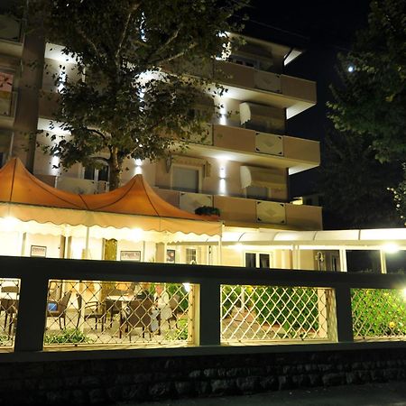 Hotel Azzurra Marina di Pietrasanta Eksteriør bilde