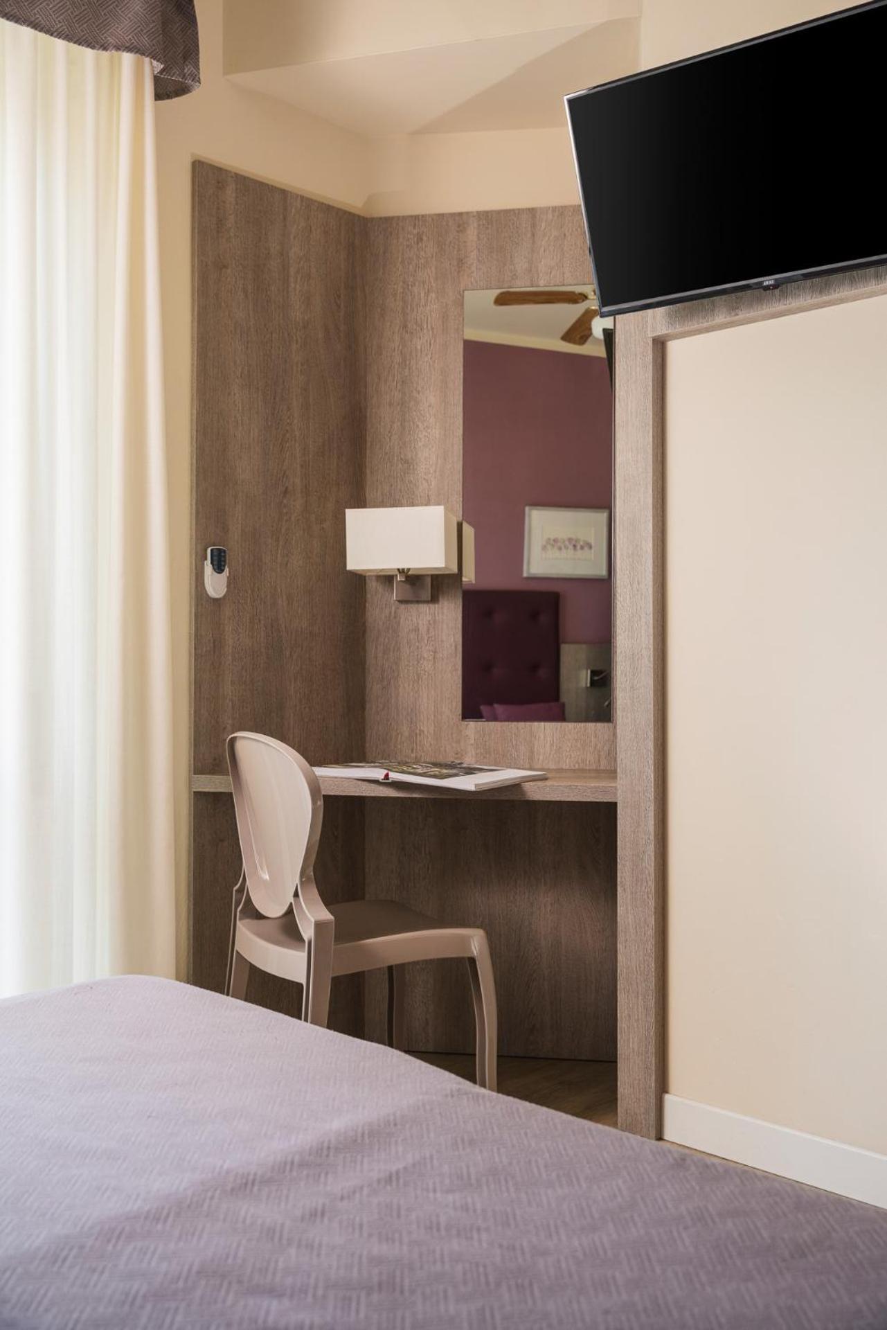 Hotel Azzurra Marina di Pietrasanta Eksteriør bilde